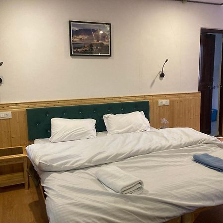 Tokporinchen Guesthouse Stak Екстериор снимка